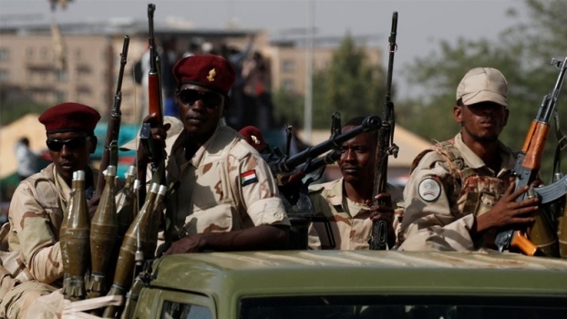 السودان: الجيش يعتقل حمدوك بعد رفضه تأييد الانقلاب