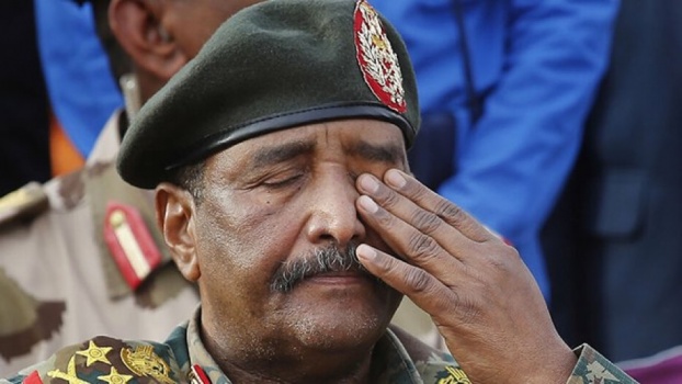 البرهان يعلن حالة الطوارئ في السودان