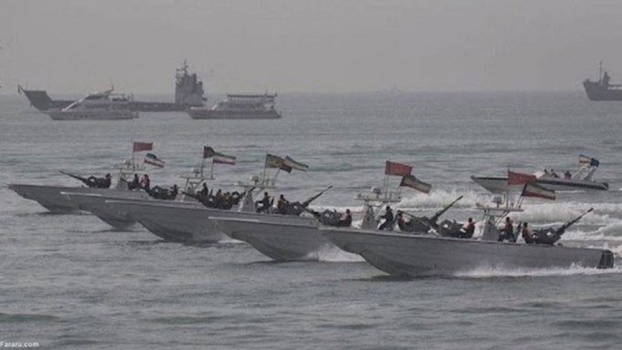 الحرس الثوري الإيراني ينفذ إنزالاً على ناقلة نفط سيطرت عليها قوات أميركية في بحر عُمان