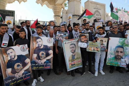 سلطات الاحتلال تتبع طرقا ملتوية لإفشال الإضراب والأسرى الستة يواصلون “معركة الأمعاء الخاوية”