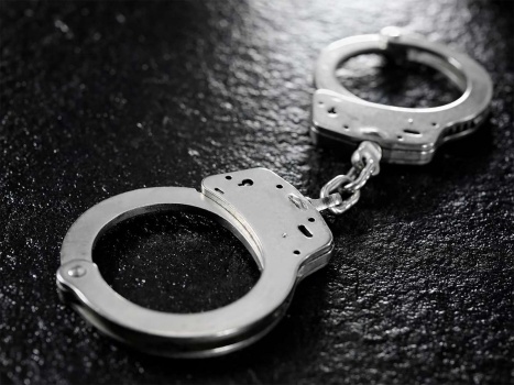 الغيرة القاتلة.. شكت في خيانة زوجها فانتقمت "ظلماً" بطريقة مروعة