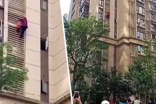 فاجأتهم بقوتها.. عجوز روسية تتسلق الجدران وتهدد بتفجير المنزل والجيران