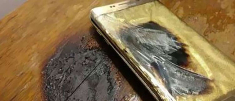 انفجار هاتف محمول في وجه طفلين بالهند
