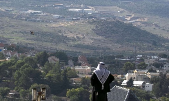 صحيفة عبرية: “حومش” الاستيطانية… نموذج إرهاب مستمر ضد الفلسطينيين في الضفة الغربية