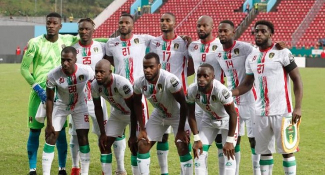 الاتحاد الإفريقي لكرة القدم يعتذر لموريتانيا.. ما السبب؟
