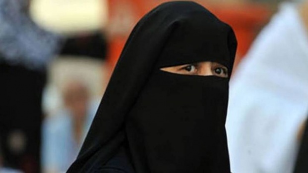  مواطنة سعودية تنقذ شابا من حكم الإعدام