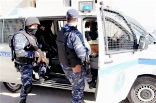 الشرطة تقبض على 30 مطلوباً للعدالة وتضبط 20 مركبة غير قانونية في طولكرم