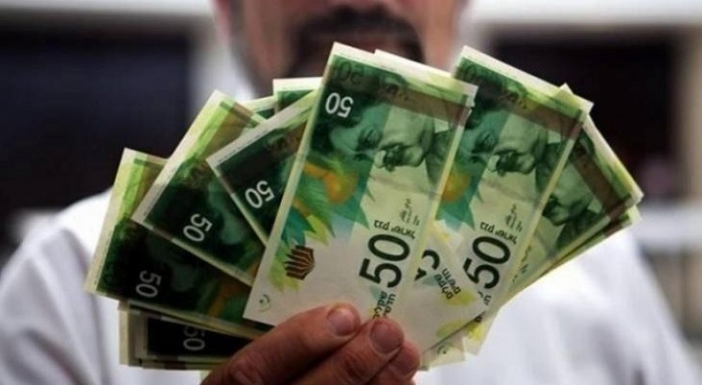 "المالية": رواتب الموظفين الأحد المقبل بنسبة 80%