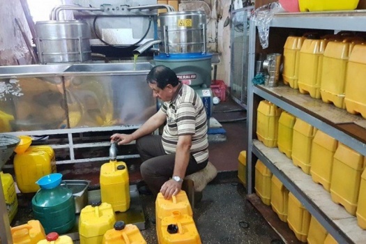 امانات الزيت الفلسطيني إلى الخليج... 4 الاف طن بــ30 مليون دولار