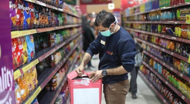 ارتفاعات "جنونية" بالأسعار في فلسطين .. مَن يتحمل المسؤولية؟