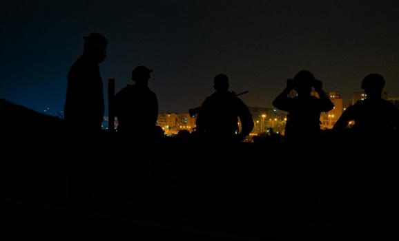 إطلاق نار على قوات الإحتلال غرب جنين وأضرار بمركبة عسكرية