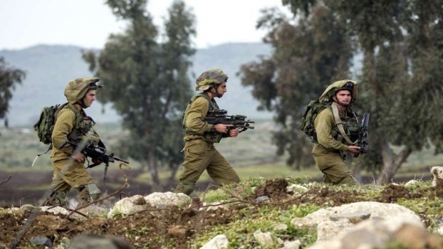 قوات الاحتلال تتعقب فلسطينيا رابعا بعد اغتيالها 3 شبان في نابلس