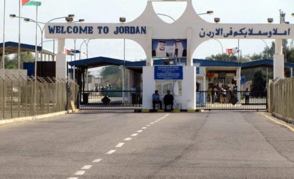 الخارجية: قرار أردني يسهل حركة مواطنينا على المعابر اعتباراً من يوم غد