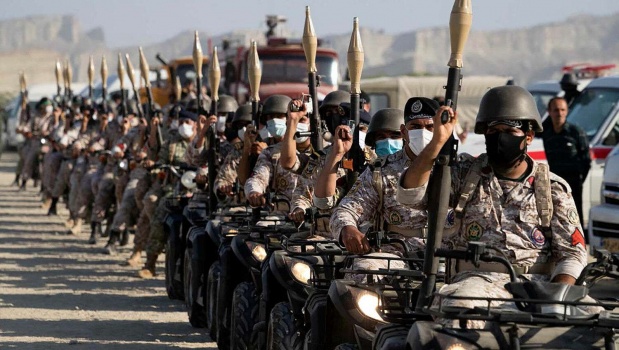 إيران تهدد إسرائيل بدفع الثمن