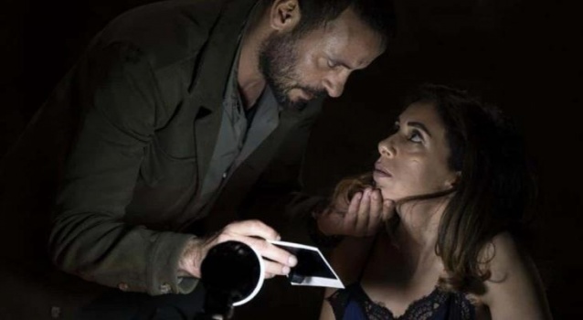 “إباحي بأيدي فلسطينية”.. فيلم “صالون هدى” يفجر غضباً واسعاً بقصته الجريئة ومشاهده الحميمية!