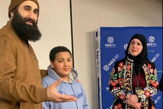 متأثرًا بقيامة أرطغرل.. طفل أميركي يعلن إسلامه