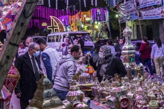 واعظة مصرية تثير الجدل حول القبلات بين الأزواج الشباب في نهار رمضان