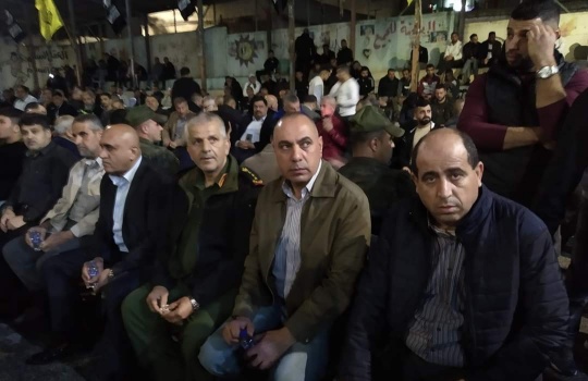 محافظ جنين وقادة الاجهزة الامنية يقدمون واجب العزاء بشهداء مخيم جنين ويتفقدون جرحى العدوان الإسرائيلي