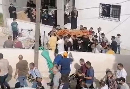 جماهير بيت لحم تشيع جثمان الشهيدة غادة سباتين