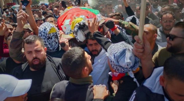 بالصور تشييع 4 شهداء بالضفة الغربية