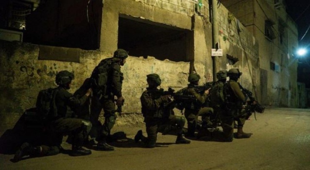 الاحتلال يقتحم الضفة ويعتقل 5 فلسطينيين