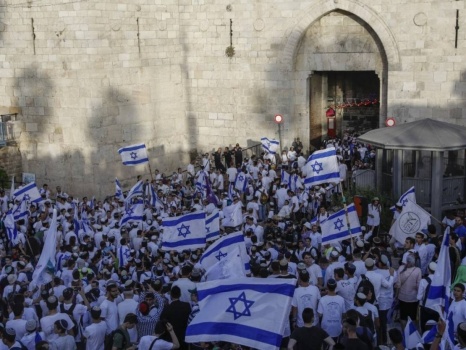قلق إسرائيلي من اشتعال القدس بسبب مسيرة الأعلام