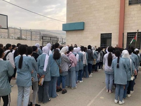 بعد انقطاع لأكثر من شهرين..انتظام العملية التعليمية في مدارس الضفة