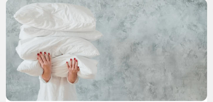 أمريكية تعثر على أموال في وسادة حصلت عليها مجاناً