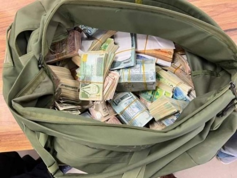 جيش الإحتلال يعلن الإستيلاء على مليون و100 الف شيكل من حلحول
