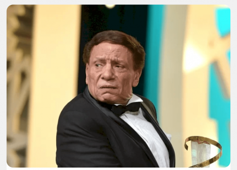 منافق وناشر للفساد".. تسريب صوتي لفنانة مصرية تهاجم عادل إمام