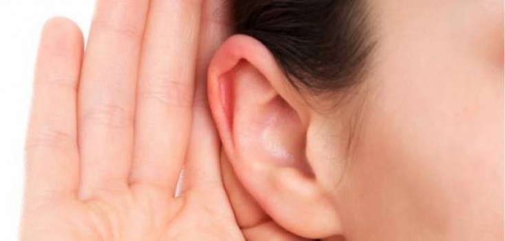 أسباب خفية تؤدي إلى ضعف السمع.. احترس منها