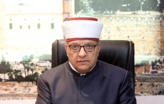 البكري يعلن نجاح موسم الحج وموعد بدء عودة حجاج فلسطين