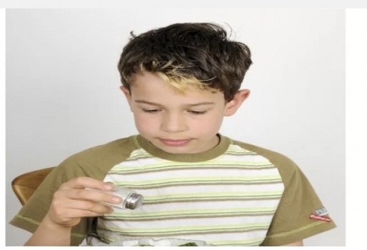 عادة غذائية شائعة ترتبط بالموت المبكر