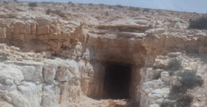 تفاصيل مروّعة: حاولا حرق شقيقتهما حيّة بعد خطفها إلى مغارة بالنقب