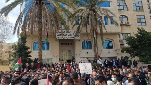 "المحامين": تعليق العمل غدا أمام المحاكم والاعتصام أمام مجلس الوزراء الإثنين