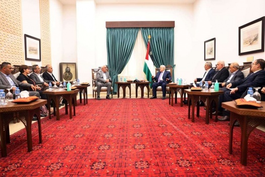 الرئيس عباس: اغلاق مؤسسات المجتمع المدني مرفوض ونجري اتصالات لوقف هذه الاستفزازات