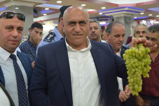 محافظ جنين يعلن عن موعد انطلاق فعاليات مهرجان العنب 2022