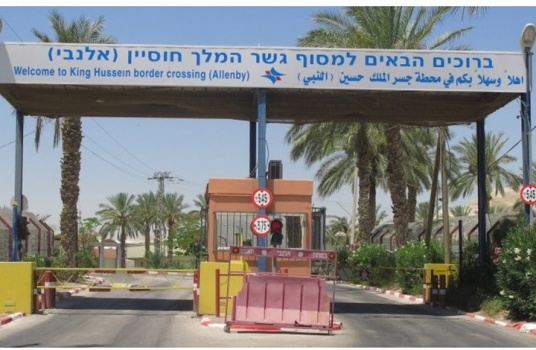 ضغوط أميركية على إسرائيل لفتح جسر اللنبي على مدار الساعة