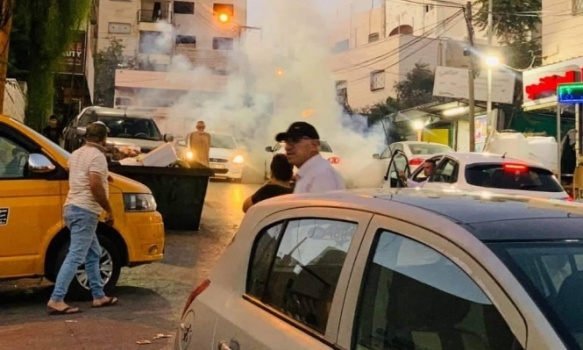 الصحة: قوات الاحتلال تطلق قنبلة غاز داخل ساحة طوارئ مستشفى الخليل