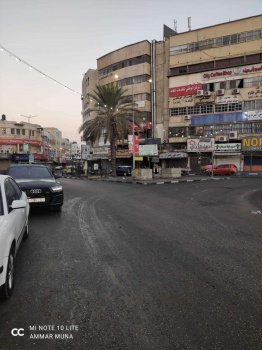 من هي المناطق التي التزمت بالإضراب الشامل اليوم؟