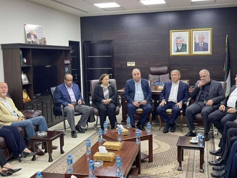 وفد وزاري في نابلس: المحافظة تمر بأوقات عصيبة