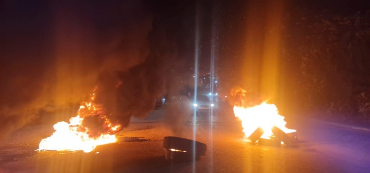 الحكومة تتنصل من وعودها وتعهداتها .. طولكرم مهملة وأهلها يحتجون بالصيف والشتاء