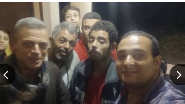 مات ودفن ثم عاد على قدميه إلى أهله.. ذهول يصيب قرية مصرية