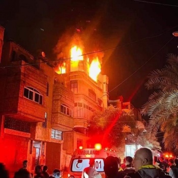 فاجعة غزة: كميات كبيرة من البنزين وراء الحريق الضخم