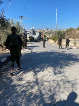 ارزيقات: فرض حظر التجوال في قرية العرقة لحفظ الأمن وحماية المواطنين