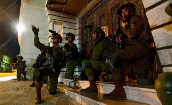 الاحتلال يشن حملة اعتقالات في الضفة