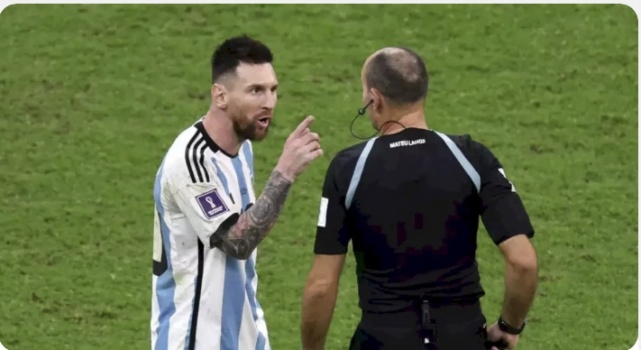 استجابة لميسي.. "فيفا" يتخذ قراراً بخصوص حكم مباراة هولندا والأرجنتين