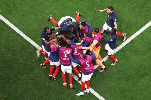 المغرب يودّع من بوابة الكبار وفرنسا تبلغ النهائي