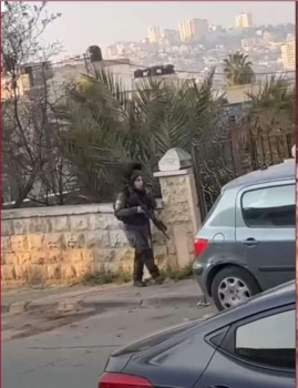 إيقاف ضابط إسرائيلي وجنود بعد نسيان مجندة في الرام