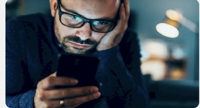 التكنولوجيا تحميك من المستويات العميقة من الملل .. ولكنها مشكلة حقيقية!
